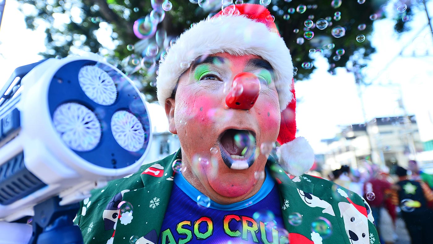 Border Crossings Fall From Record Highs But Remains