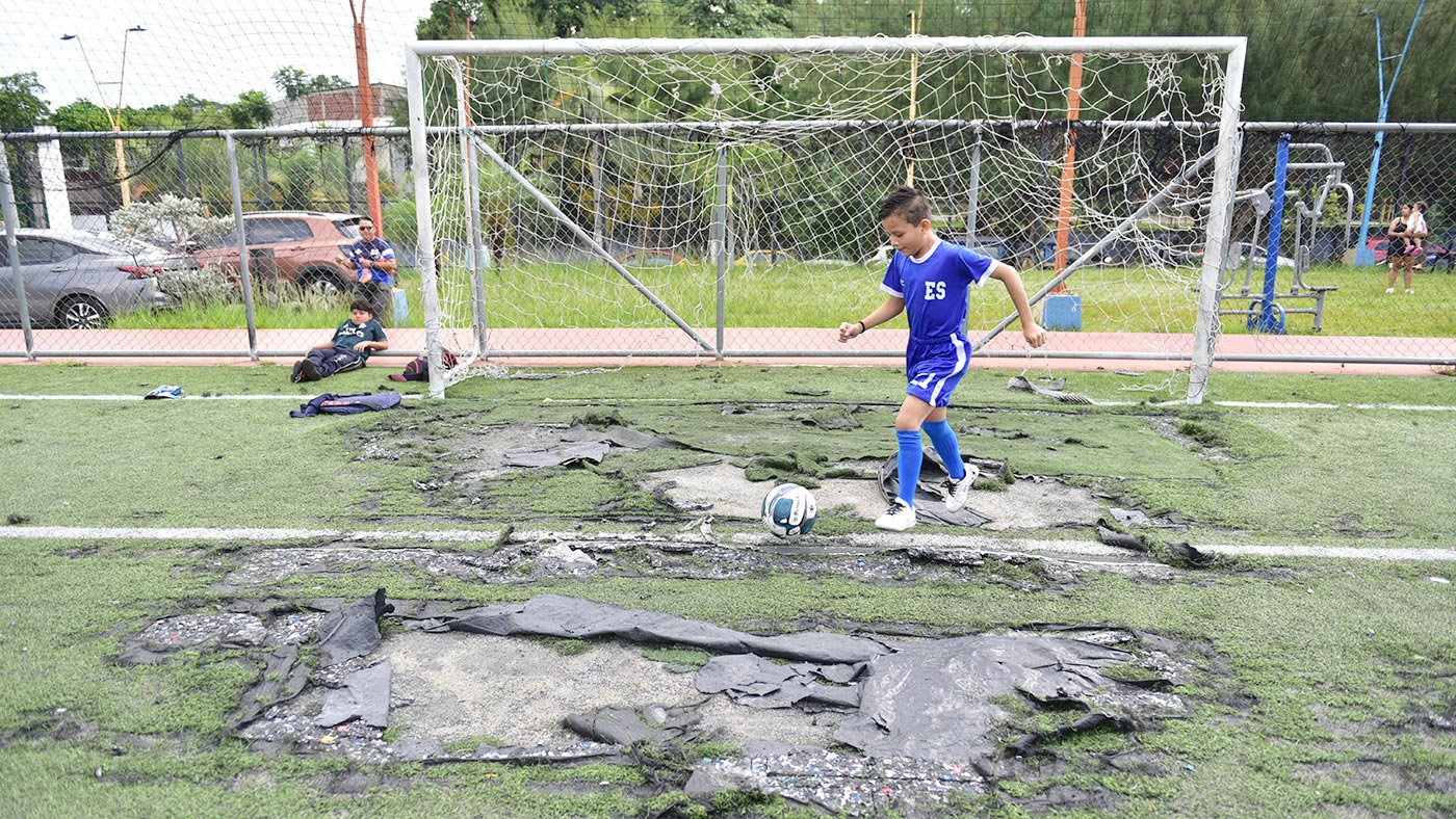 Border Crossings Fall From Record Highs But Remains